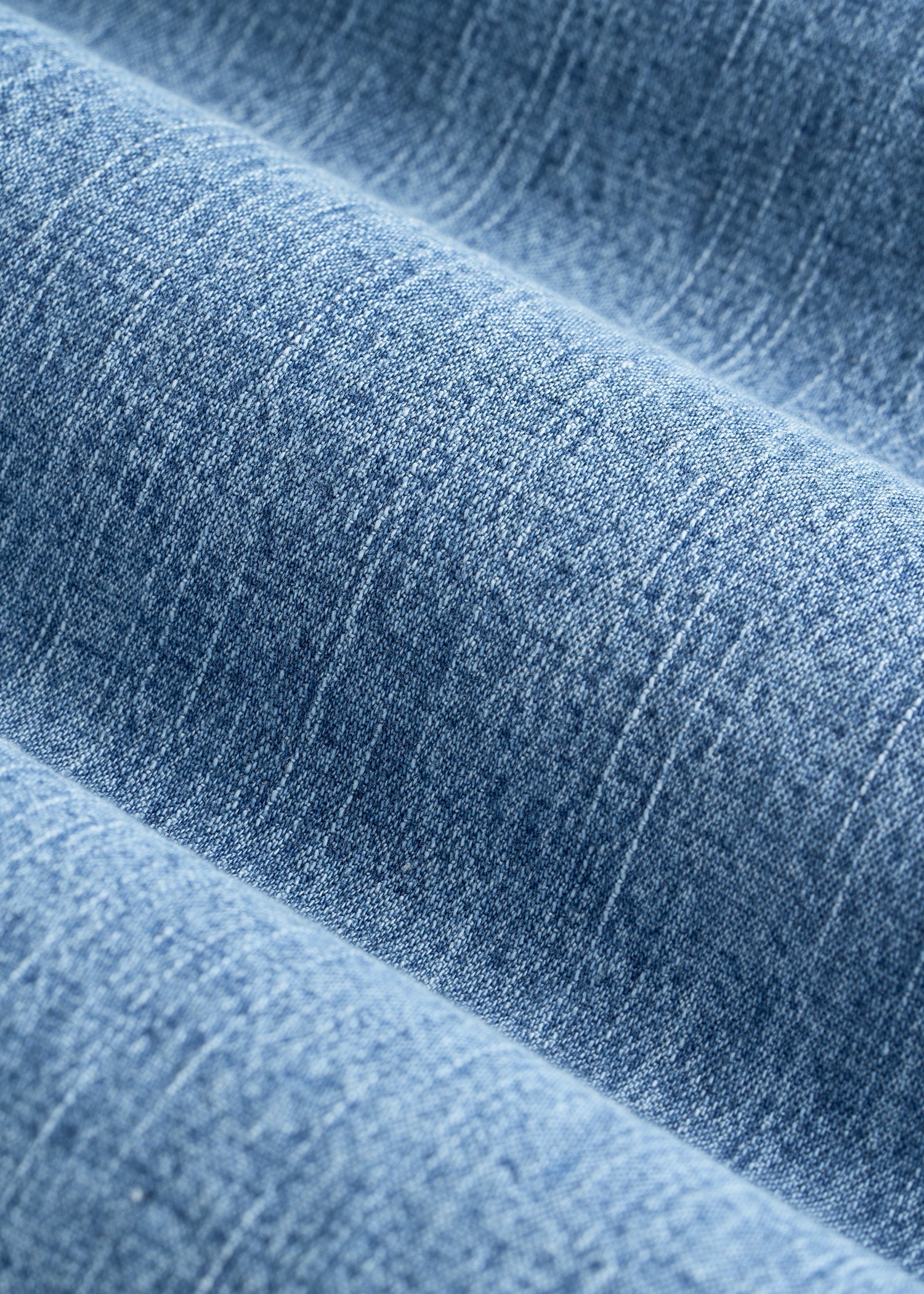Classic Stretch Denim Shirt for Tall Men in Perfect Blue