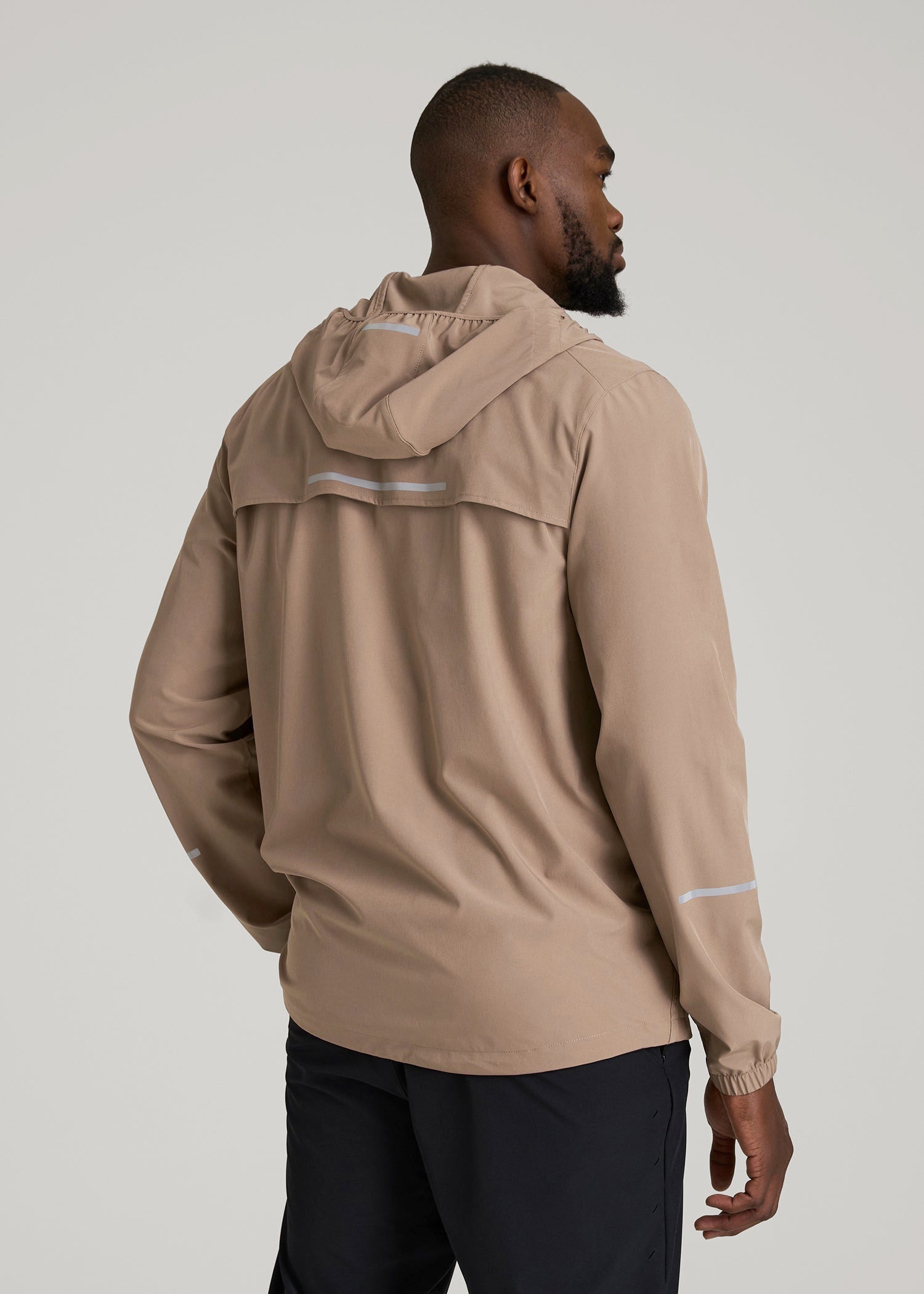 Featherweight Packable Anorak for Tall Men in Dark Sand